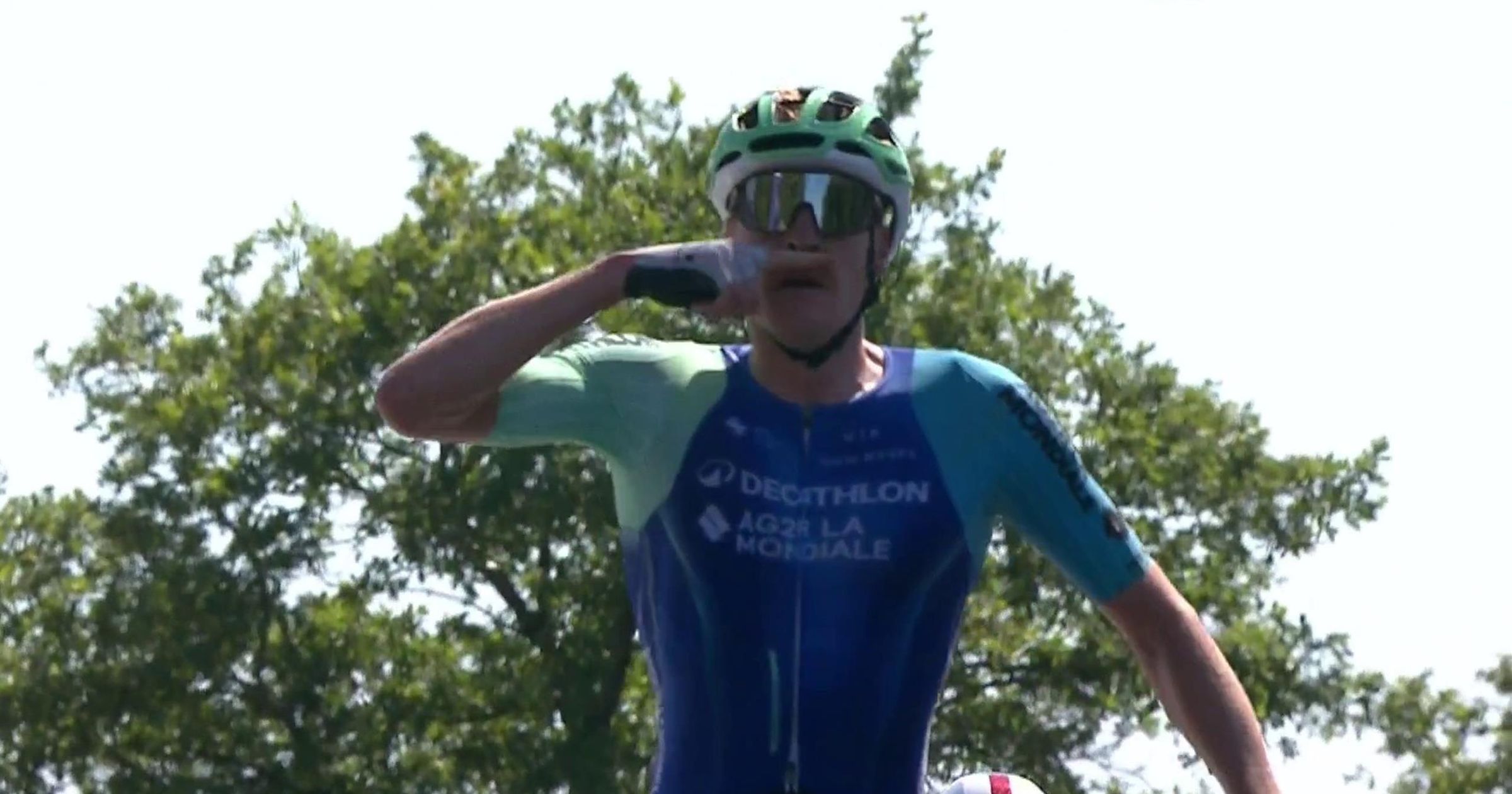 au nez et à la barbe des groupama-fdj: la victoire de godon en vidéo