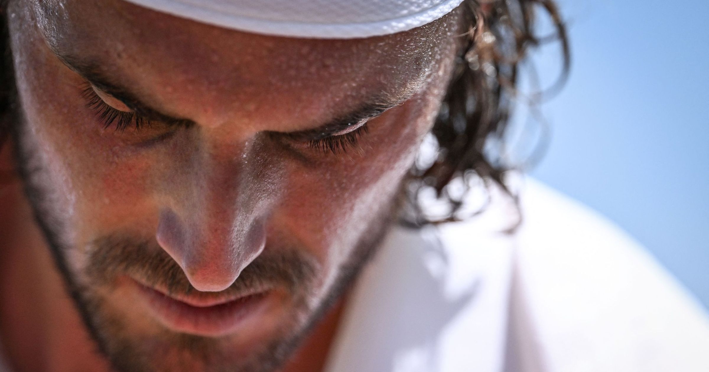 Tsitsipas ، bissé et désemparé: "Je ne sais plus quoi faire ، j'ai tout essayé"