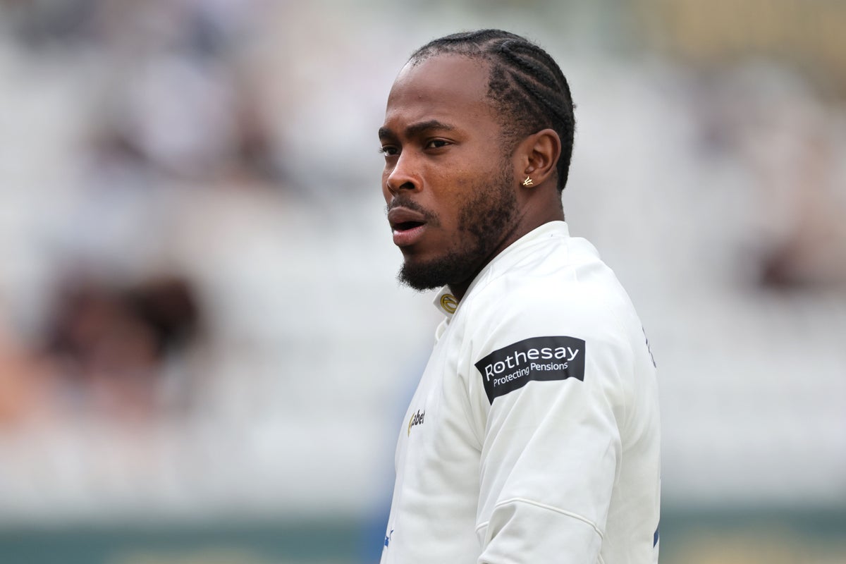Jofra Archer ينتظر أسبوعًا آخر على الأقل لإعادة اختبار مع إنجلترا دون تغيير