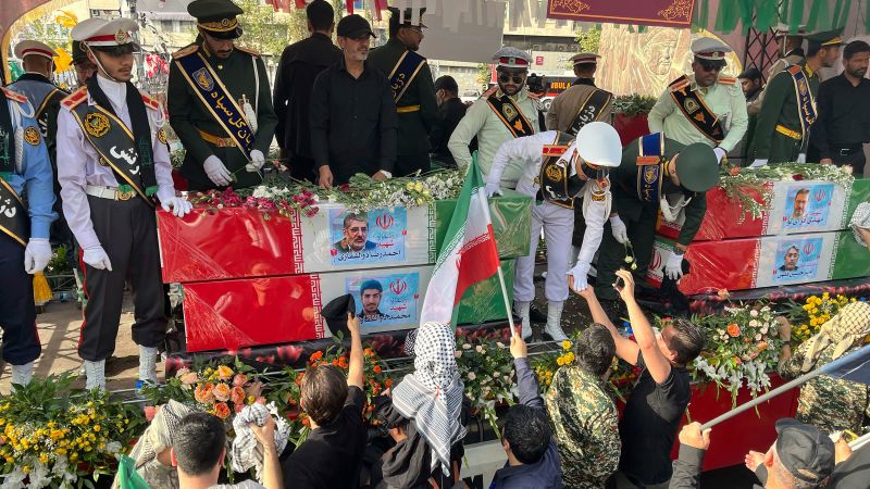 التحديثات المباشرة: إيران تحمل جنازات الدولة والمتظاهرين الإسرائيليين يطالبون بوقف إطلاق النار في غزة | سي إن إن