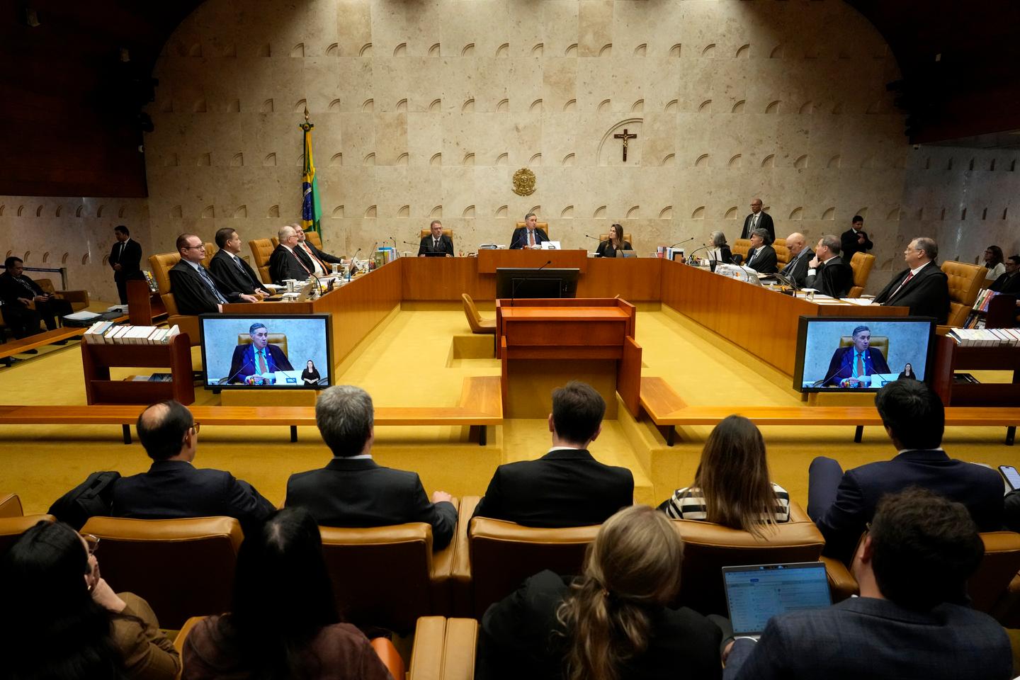 المحكمة العليا في البرازيل تجعل وسائل التواصل الاجتماعي مسؤولة بشكل مباشر عن المحتوى غير القانوني