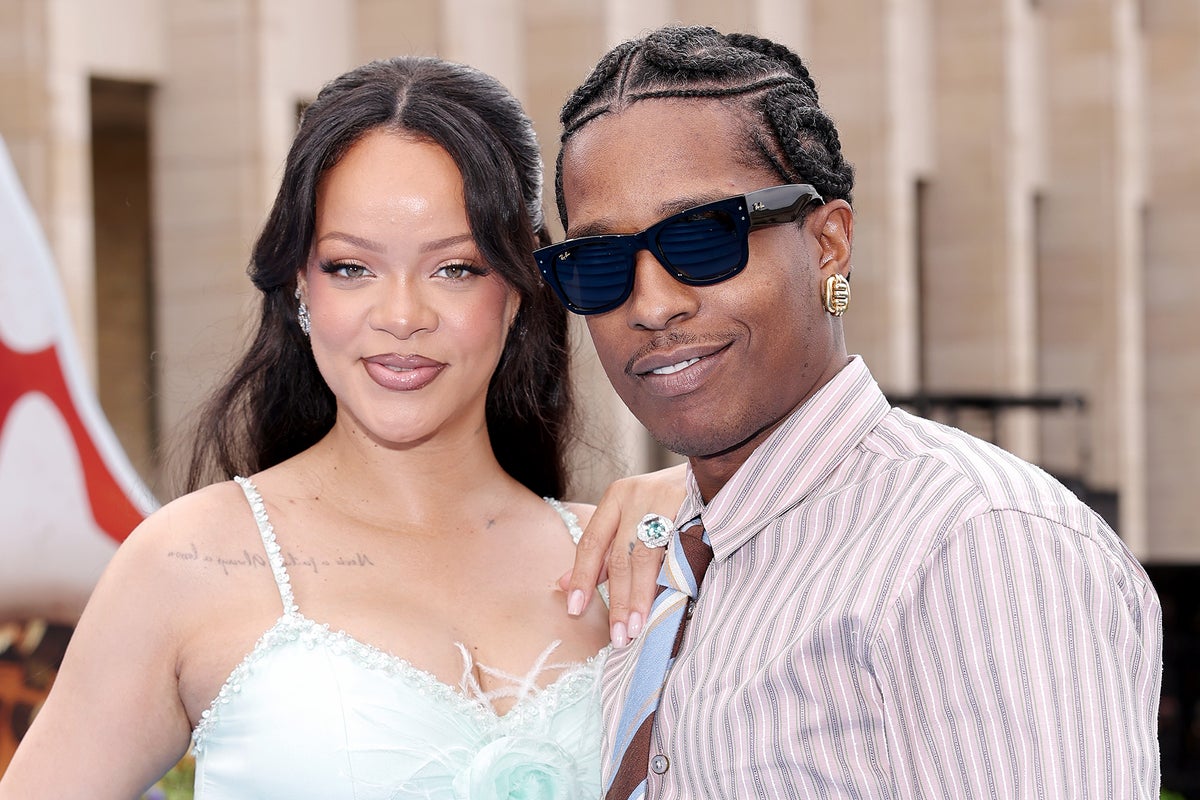يبدو أن $ AP Rocky يؤكد جنس الطفل الثالث مع ريهانا