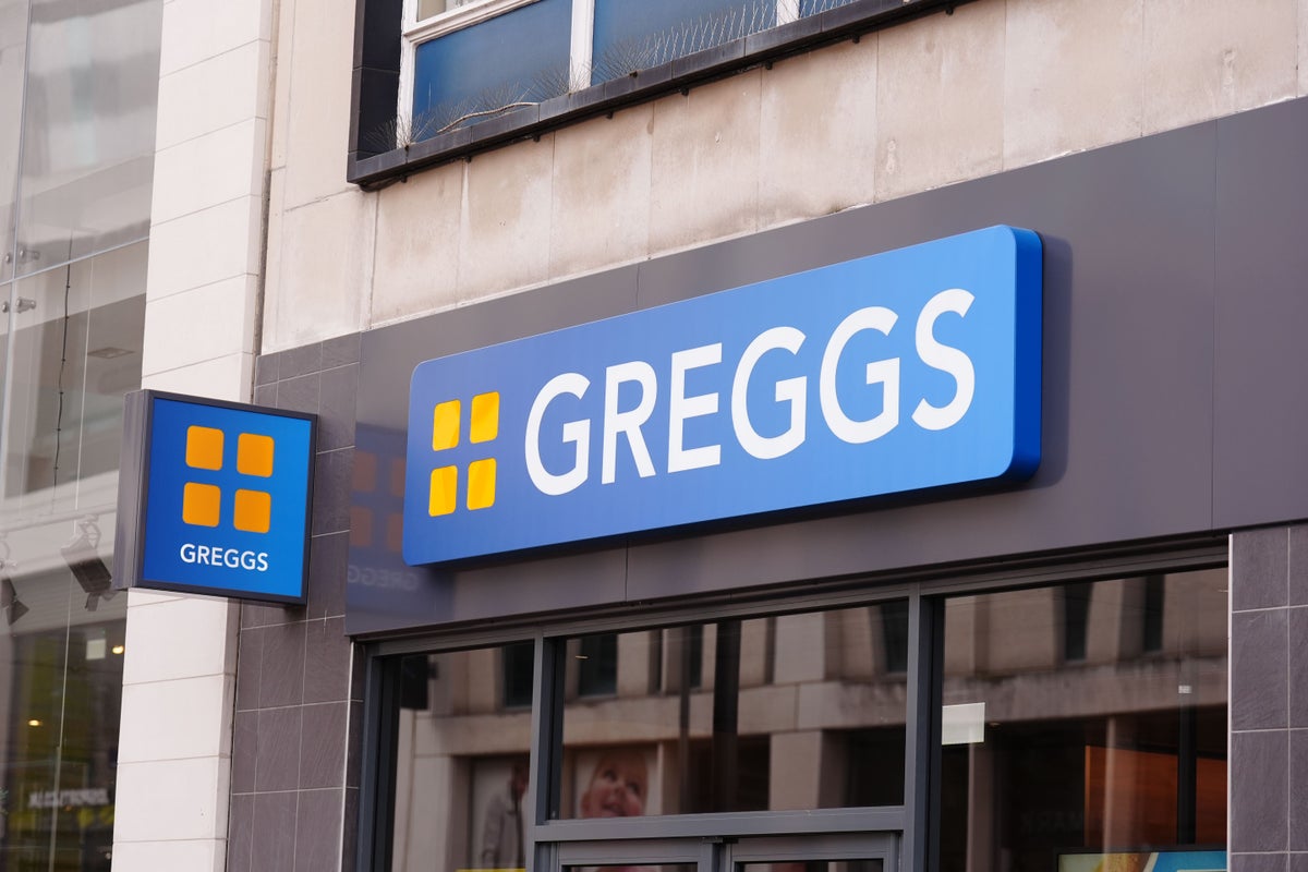 يحذر Greggs من الأرباح مع مبيعات موجة الحرارة