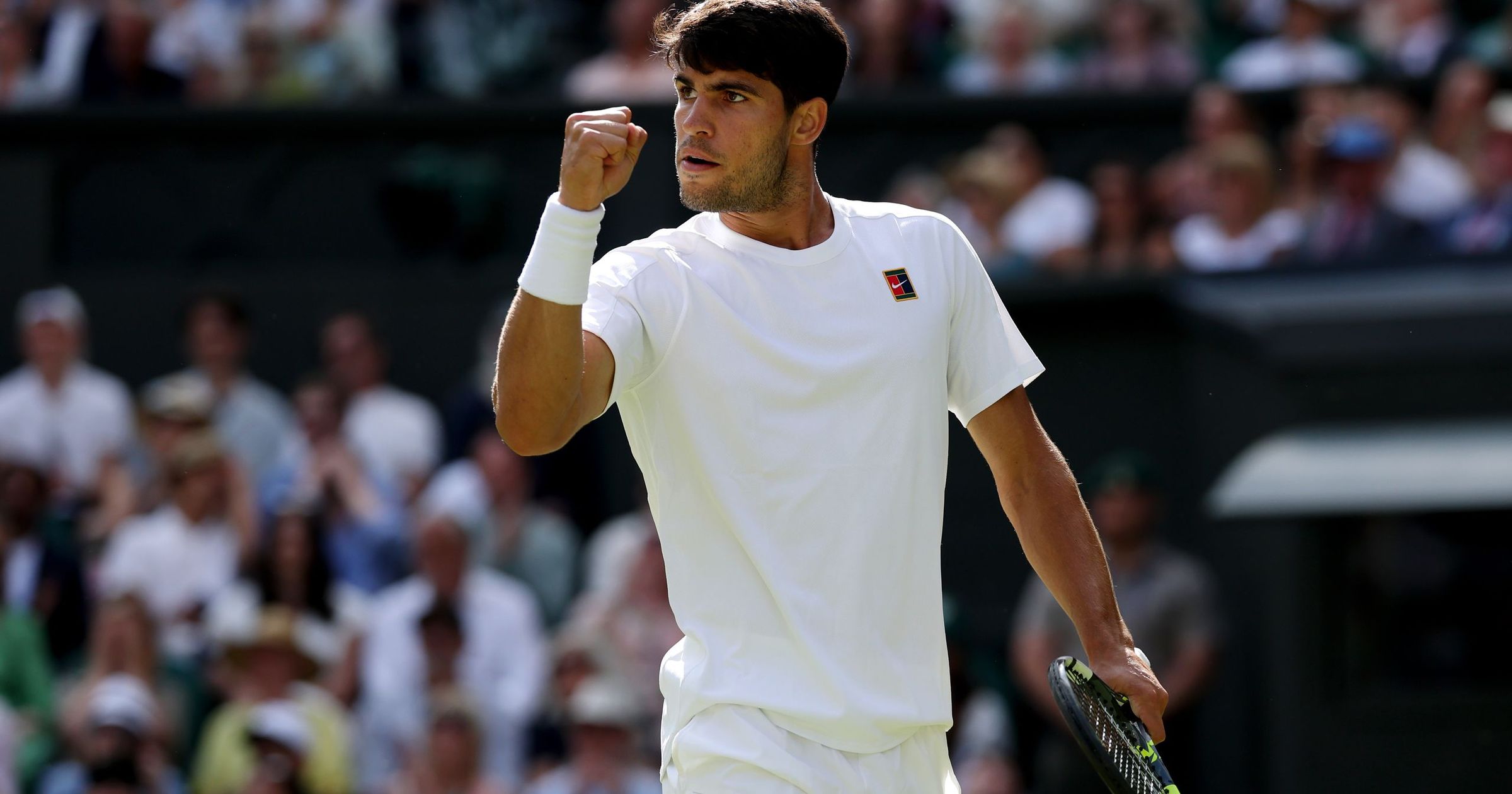Alcaraz NE Tripble Pas ، Tiafoe Prend La Porte