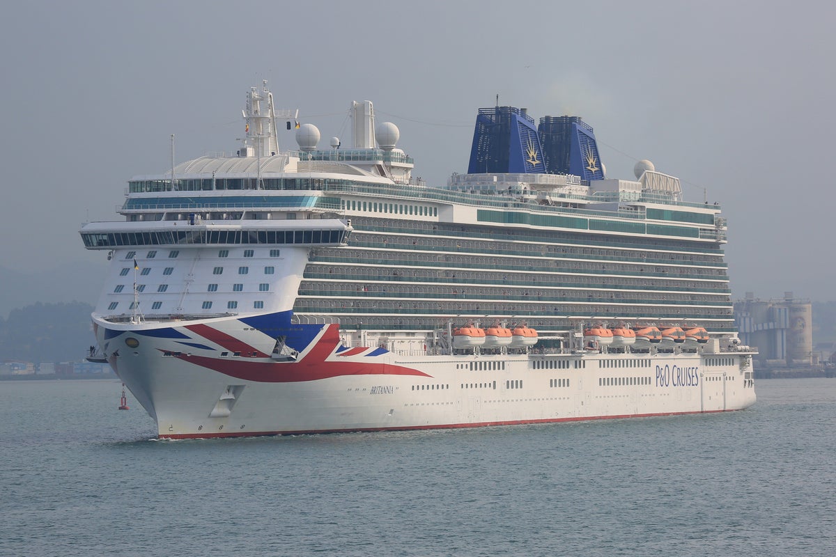 الرحلات البحرية P & O مقاضاة الركاب الذين مرضوا على سفينة "قذرة"