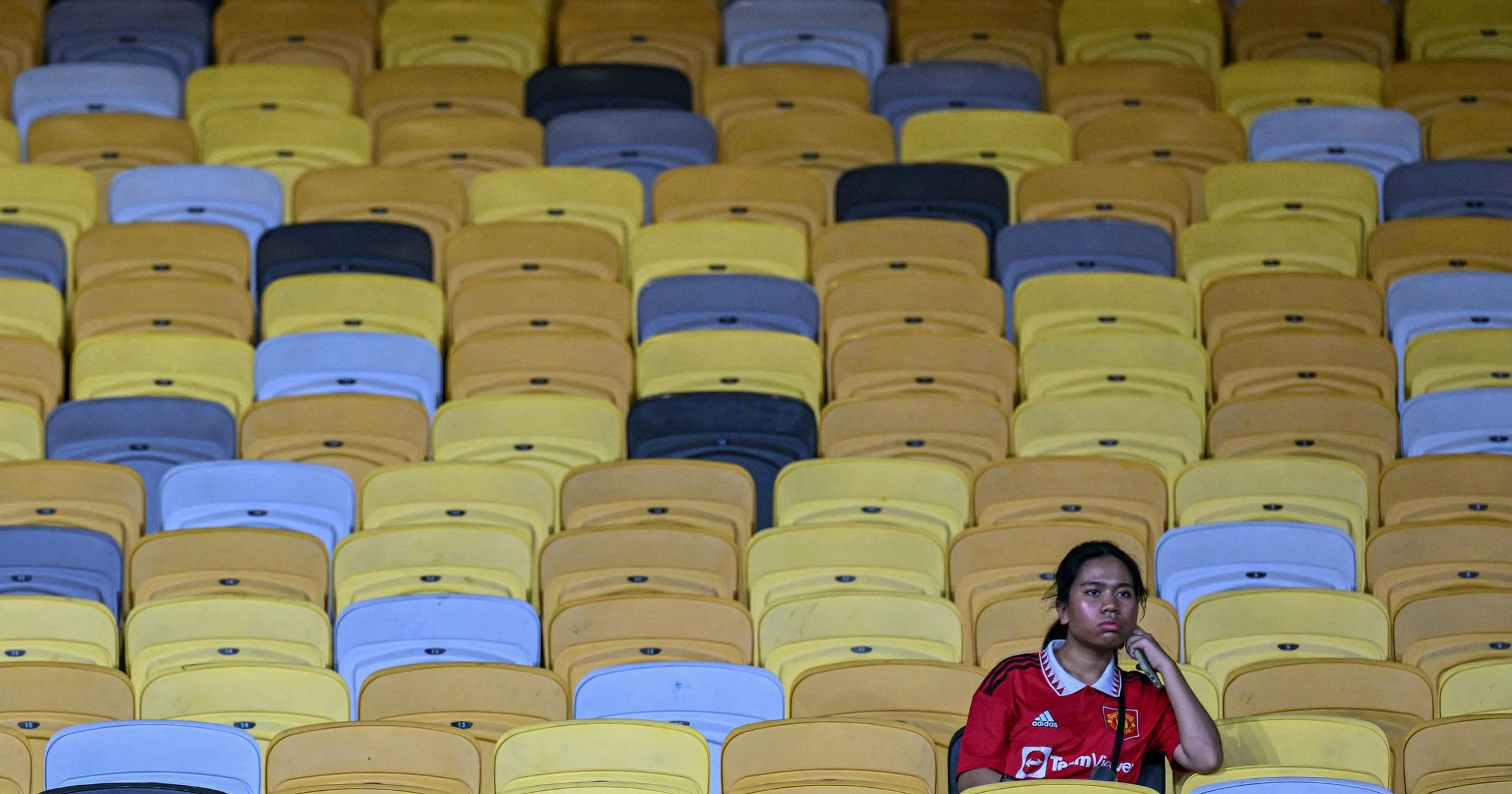 Ni Argent ، Ni Vente en Vue: Manchester United Racle Les Fonds de Tiroirs
