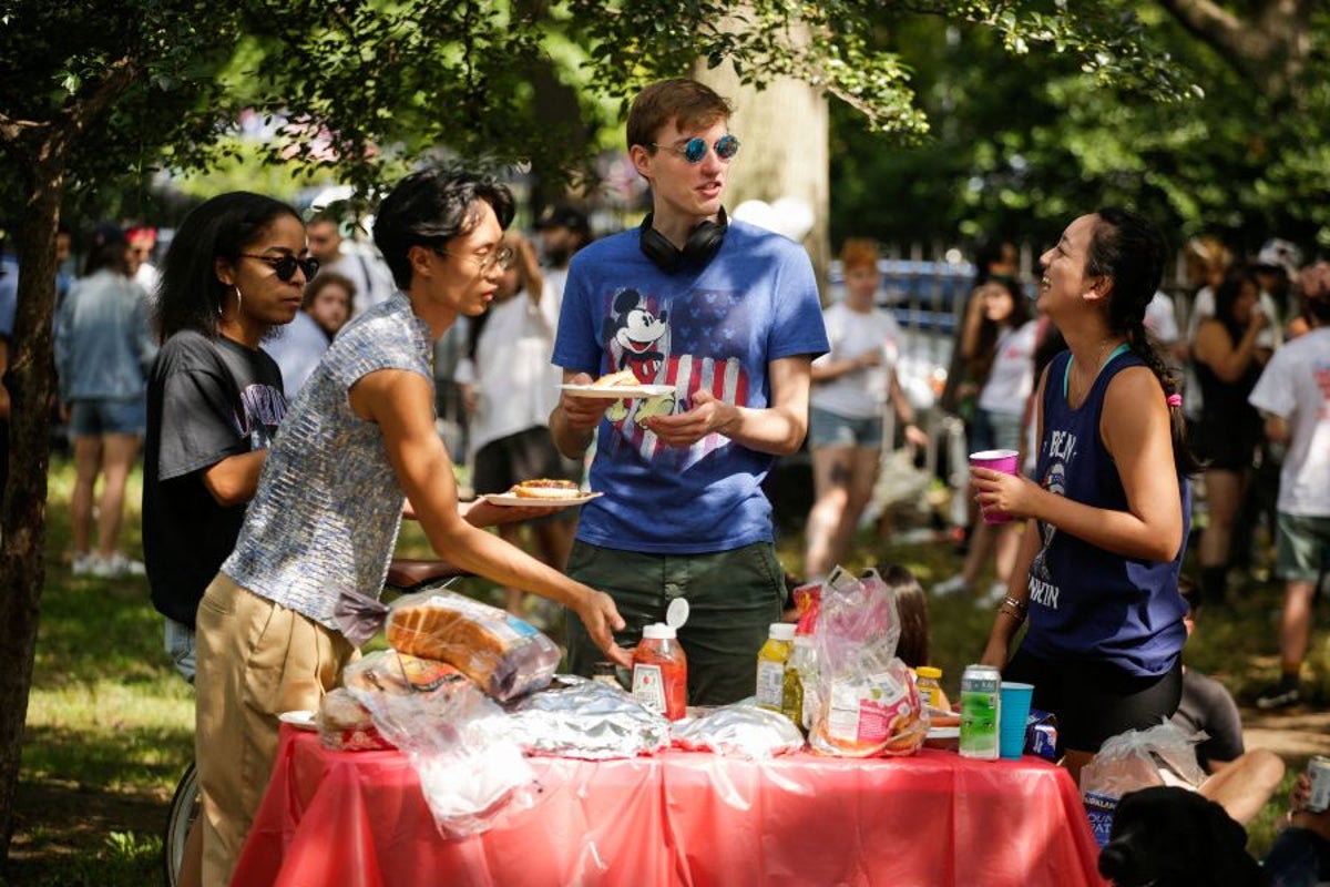 4 يوليو BBQ لتكلف 12 ٪ أكثر هذا العام بسبب تعريفة ترامب: تقرير