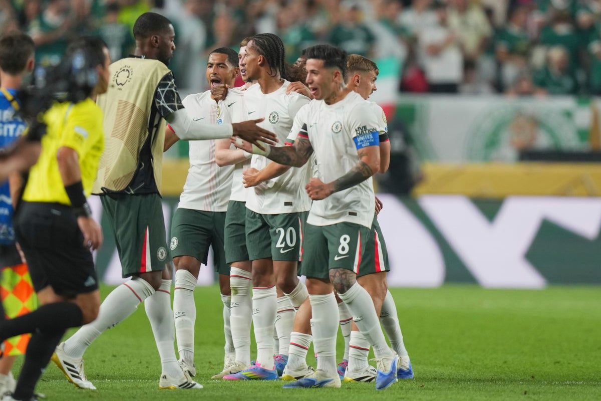 تشيلسي ريدي للنادي الدور نصف النهائي في كأس العالم في وقت متأخر من الهدف الخاص