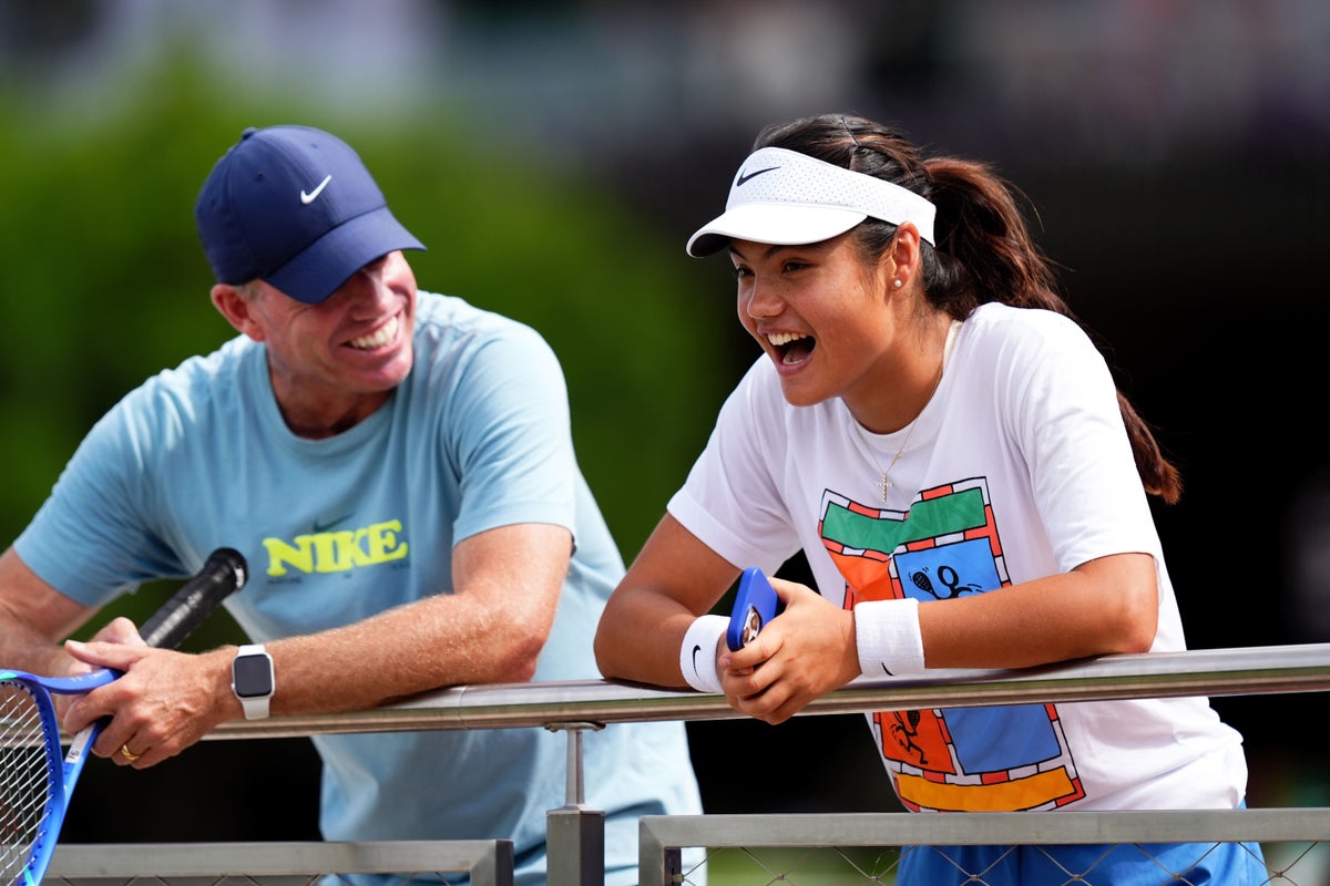 تترك إيما رادوكانو ويمبلدون بثقة معززة - ولكن أيضًا سؤال المدرب