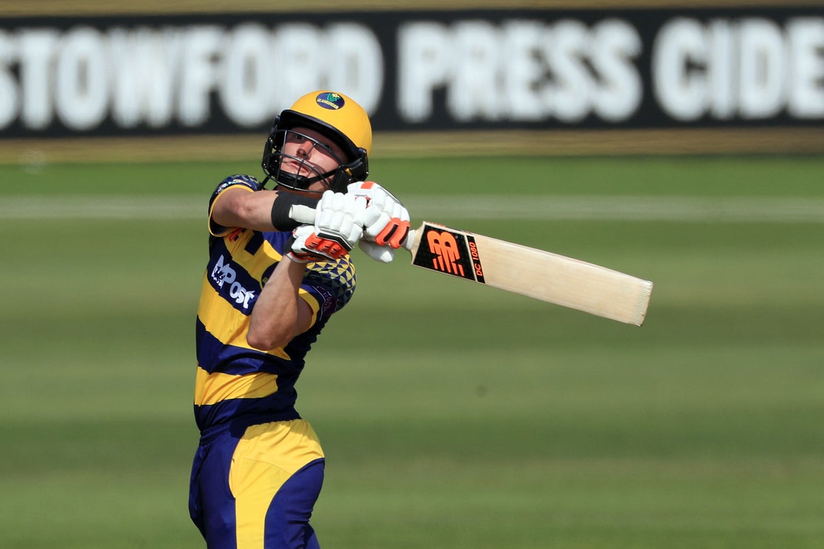 أنيورين دونالد يساوي الرقم القياسي لأسرع Twenty20 نصف القرن في فوز Derbyshire