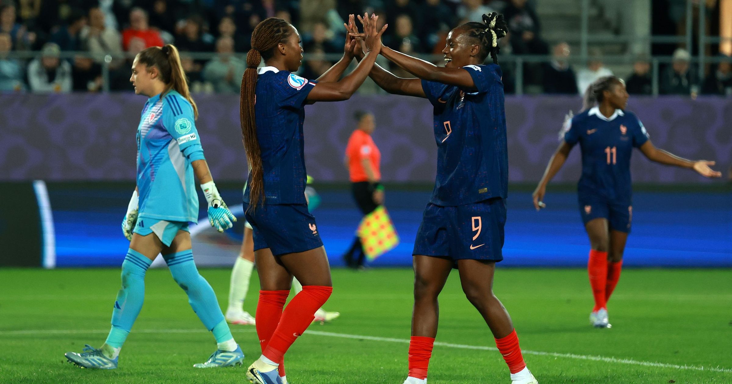 les bleues enchaînent et sont à un pas des quarts