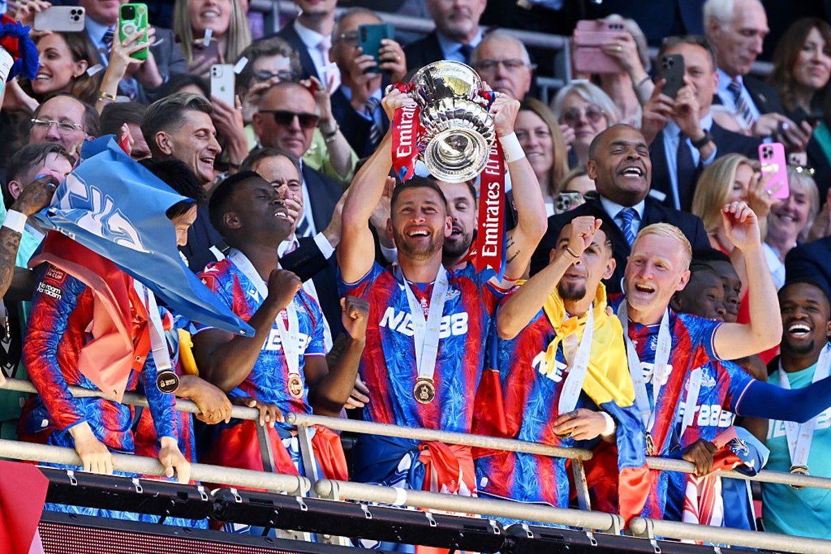 أصبح Crystal Palace هدفًا سهلاً في أزمة من صنع كرة القدم