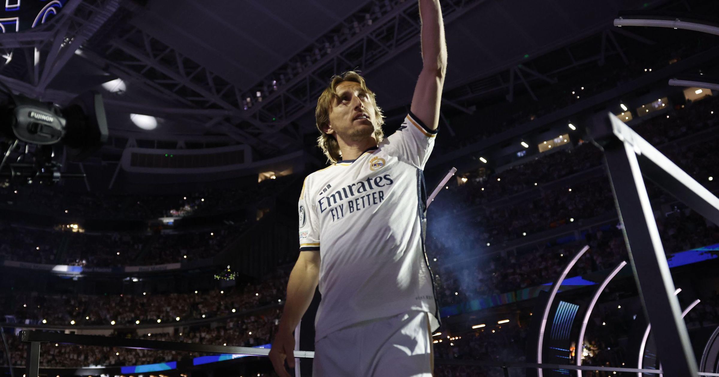 Une Dernière Pige مفاجأة: Mais que va faire modric à milan؟