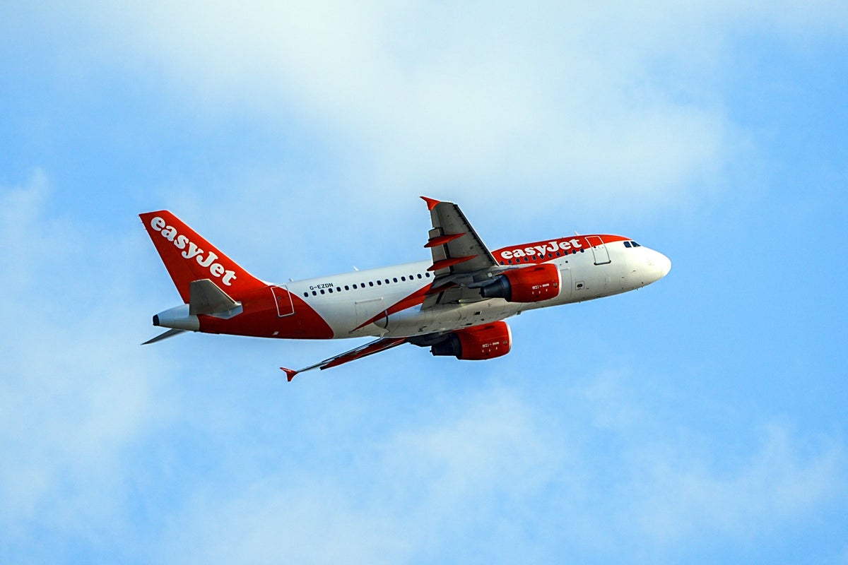 تحديث Eastjet في التركيز بعد إلغاء الرحلات الجوية بسبب الضربات الفرنسية