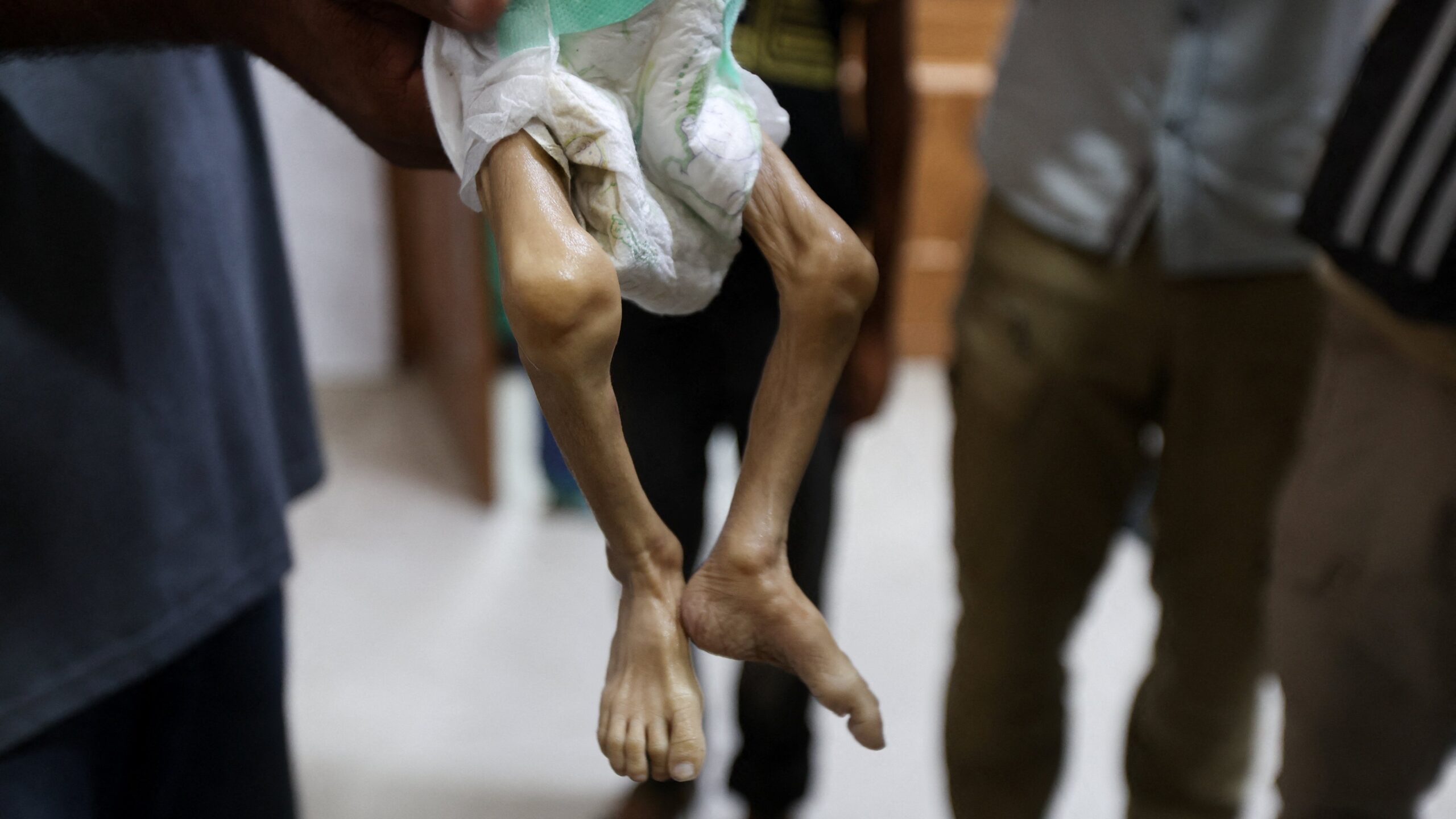 أكثر من 100000 طفل في غزة معرضين لخطر الوفاة بسبب الحصار الإسرائيلي