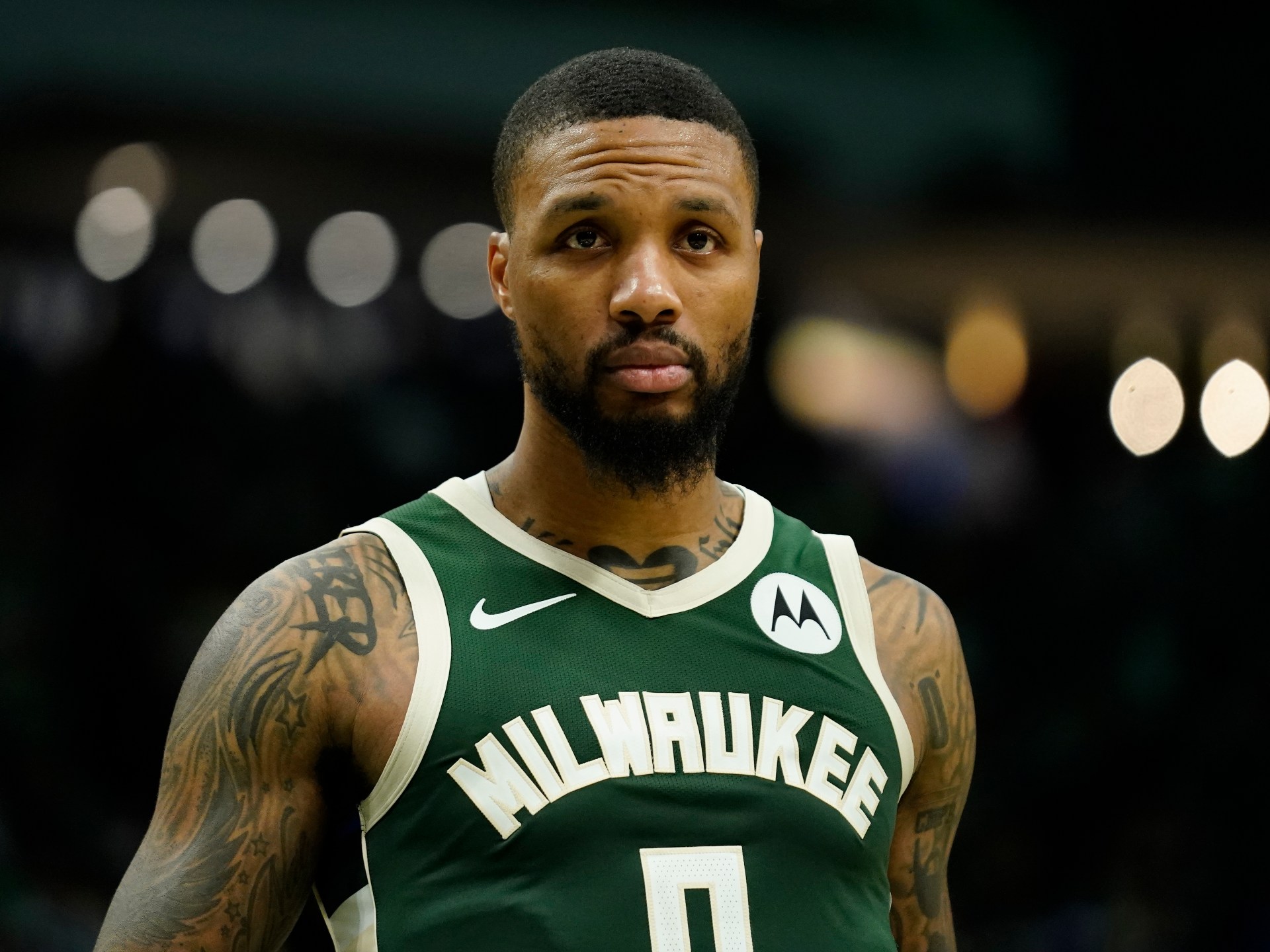 تقرير: باكز تفريغ NBA All-Star Lillard ، الحصول على الوكيل الحر تيرنر