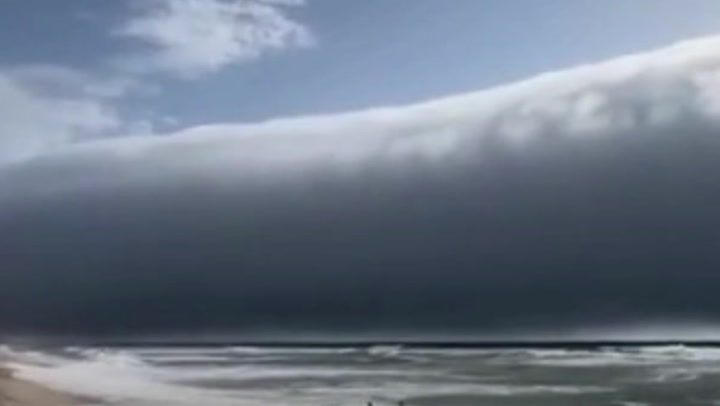 Rare Weather Phenomenon Grips Beachgoers At Portugal Beach EN