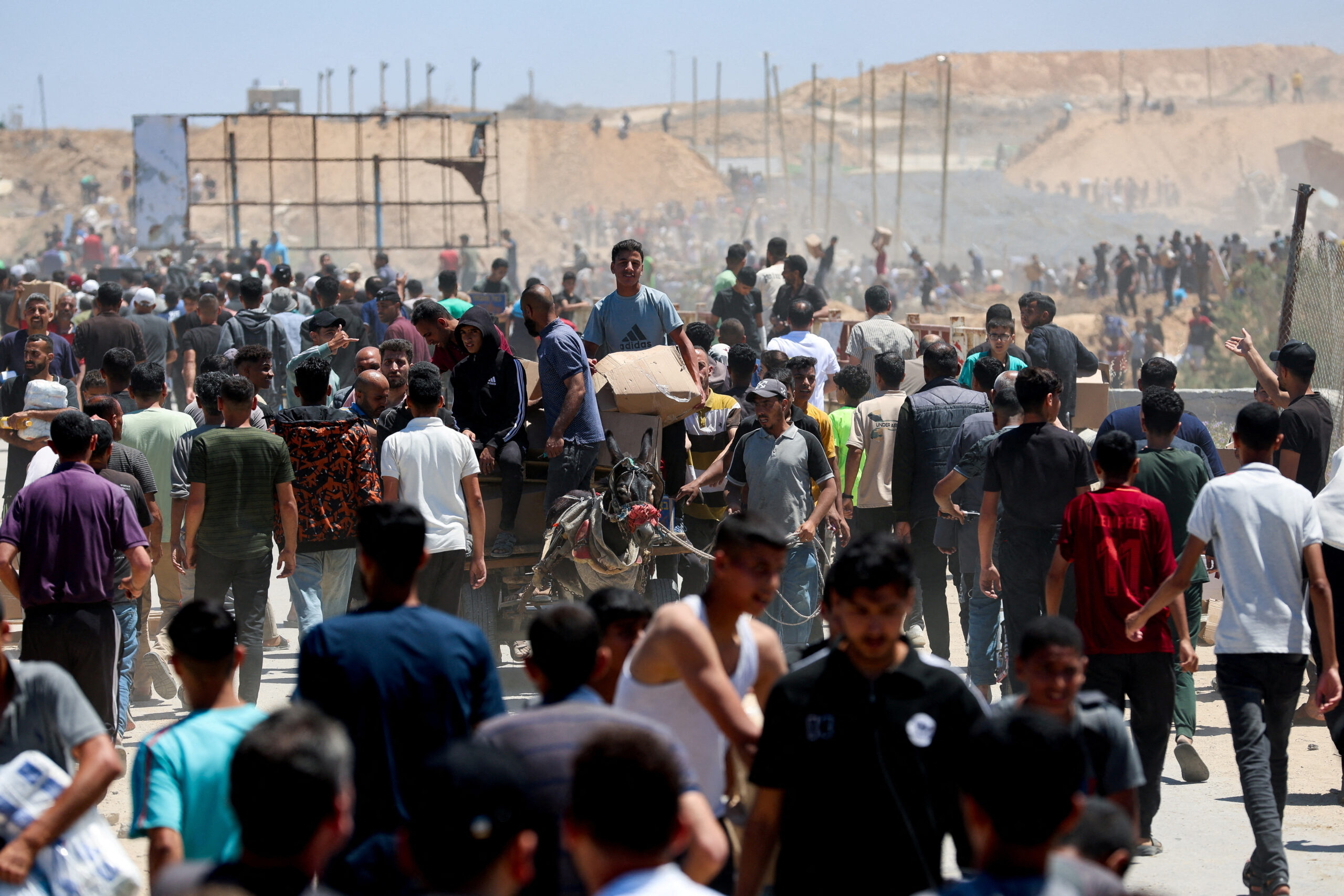 فيديو للمقاولين الأمريكيين الذين يهتفون بعد إطلاق النار على مدنيين في غزة يشعل الغضب عبر الإنترنت