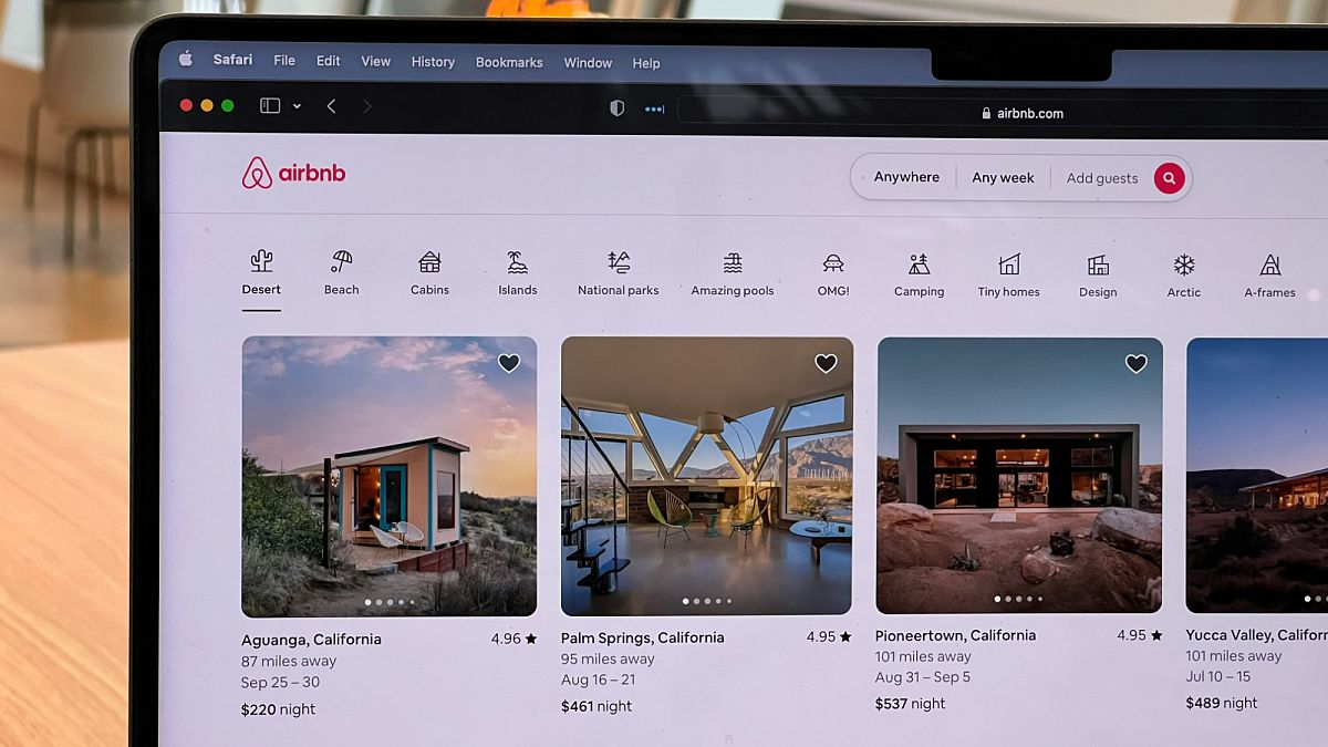 نصائح التأمين على السفر حيث تقاطع الحكومات على Airbnbs