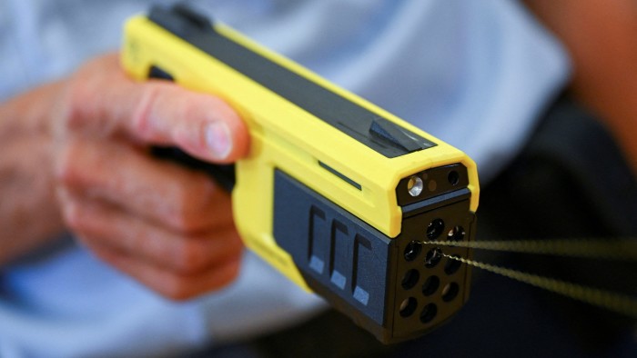 TASER 10