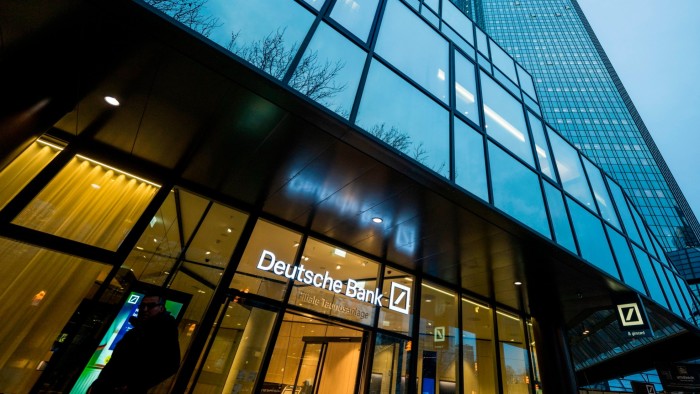 يواجه Deutsche Bank أكبر مما هو متوقع من رأس المال من قواعد بازل الرابع
